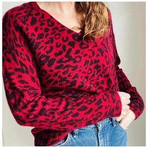 RAILS Gracie Leopard Print V-Neck Sweater